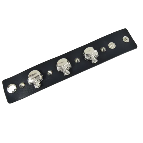 Bracciale Bogan in cuoio con borchie a teschio