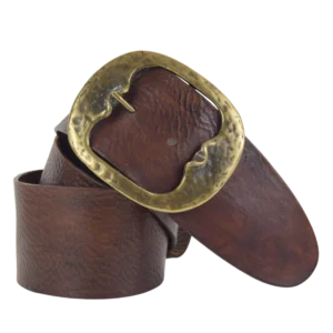 Cintura in cuoio tinto a mano sui toni del marrone, alta da portare in vita e fibbia ottone