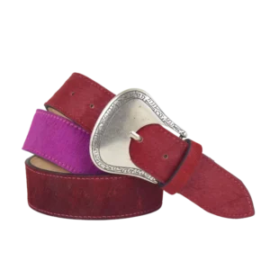 Cintura in cavallino fuxia e rosso con fibbia in stile western e dettagli cuciti a mano