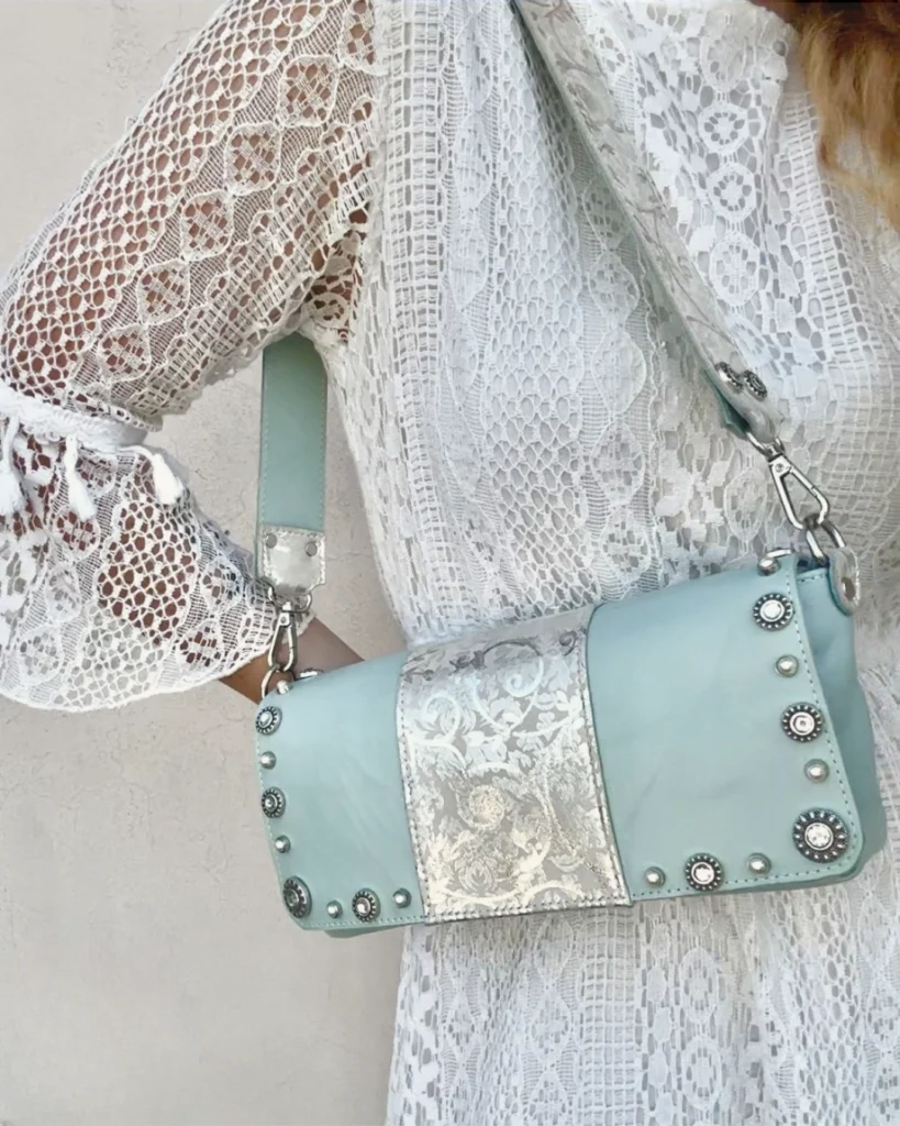 accessori in vera pelle laboratorio artigianale